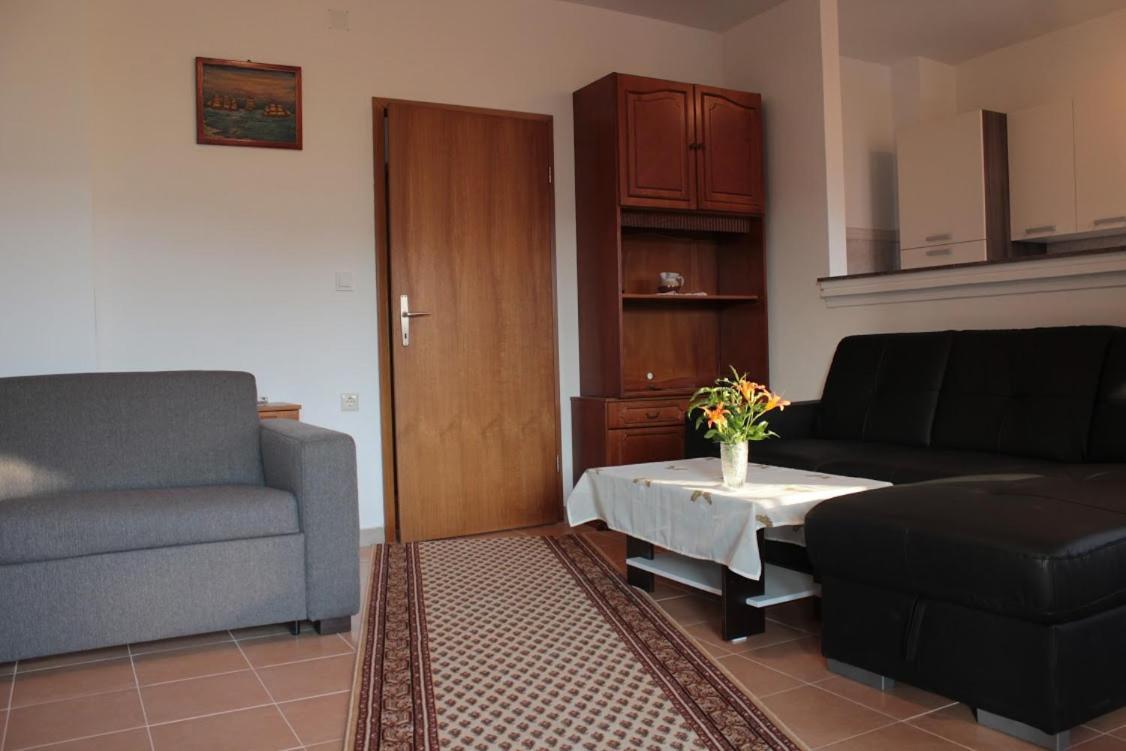 Apartmani Peko Pag Town Zewnętrze zdjęcie