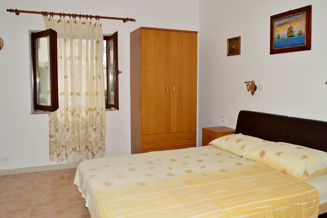 Apartmani Peko Pag Town Zewnętrze zdjęcie